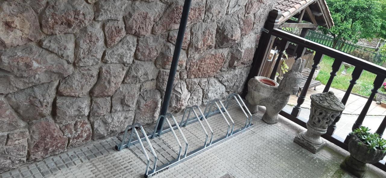 Albergue La Costana Oviedo Bagian luar foto